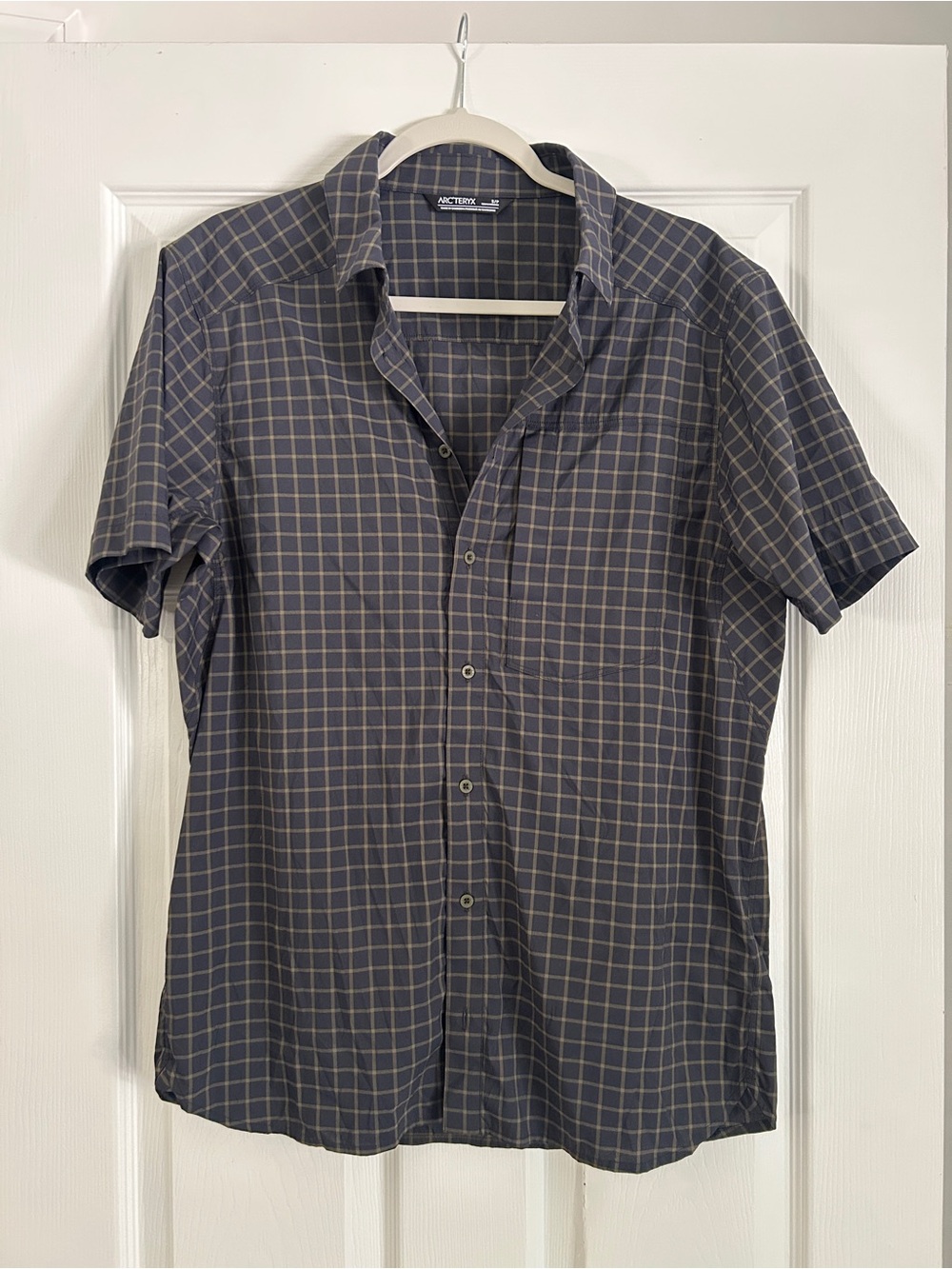 Arc’teryx Riel Shirt SS Men’s Short Sleeve Plaid Button Down Size Small